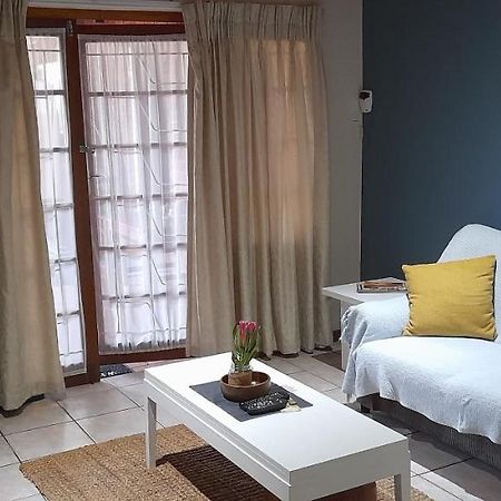 Bed and Breakfast Rest And Rise à Pietermaritzburg Extérieur photo